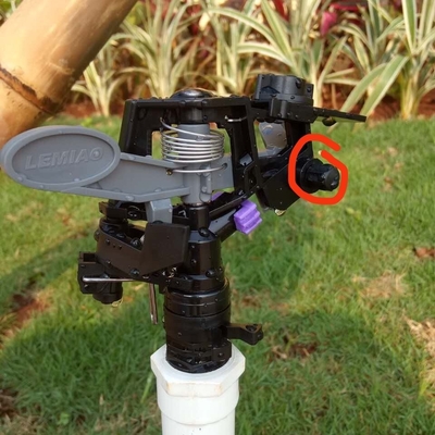 Professional and Convenient Swing Wobbling Sprinkler for Agriculture Industry