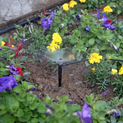 Adjustable Range Sprinkler Micro Drip Irrigation System for Potted Plant Transplanting